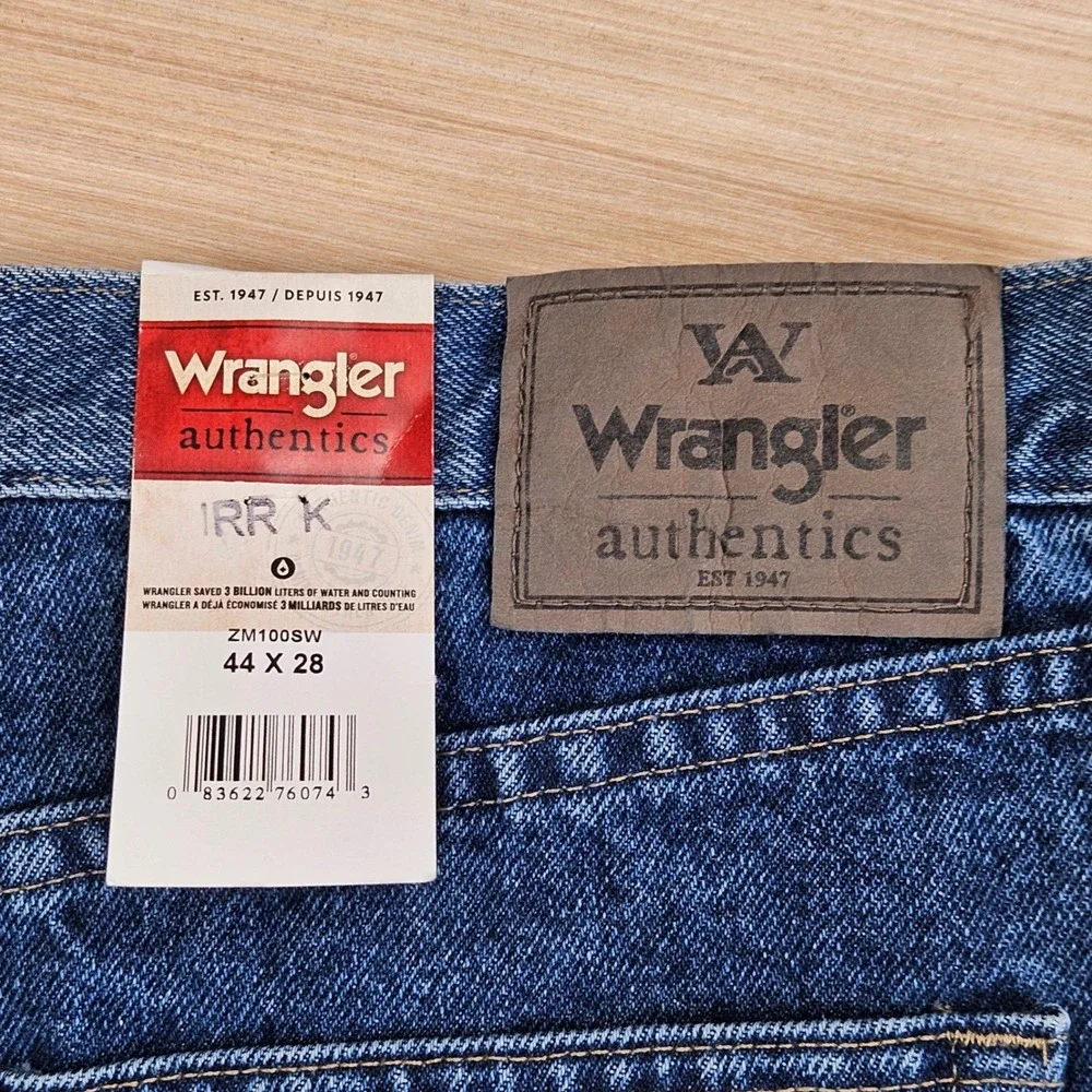 Wrangler Authentics Jeans Mens 44x28 Blue Regular Fit Denim ZM100SW Workwear NEW